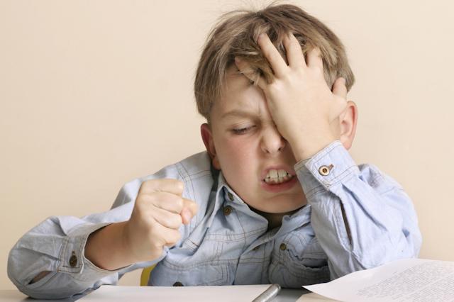 Sekund&auml;re Folgen der Rechenschw&auml;che &ndash; Bauchweh, Tr&auml;nen und Schulangst